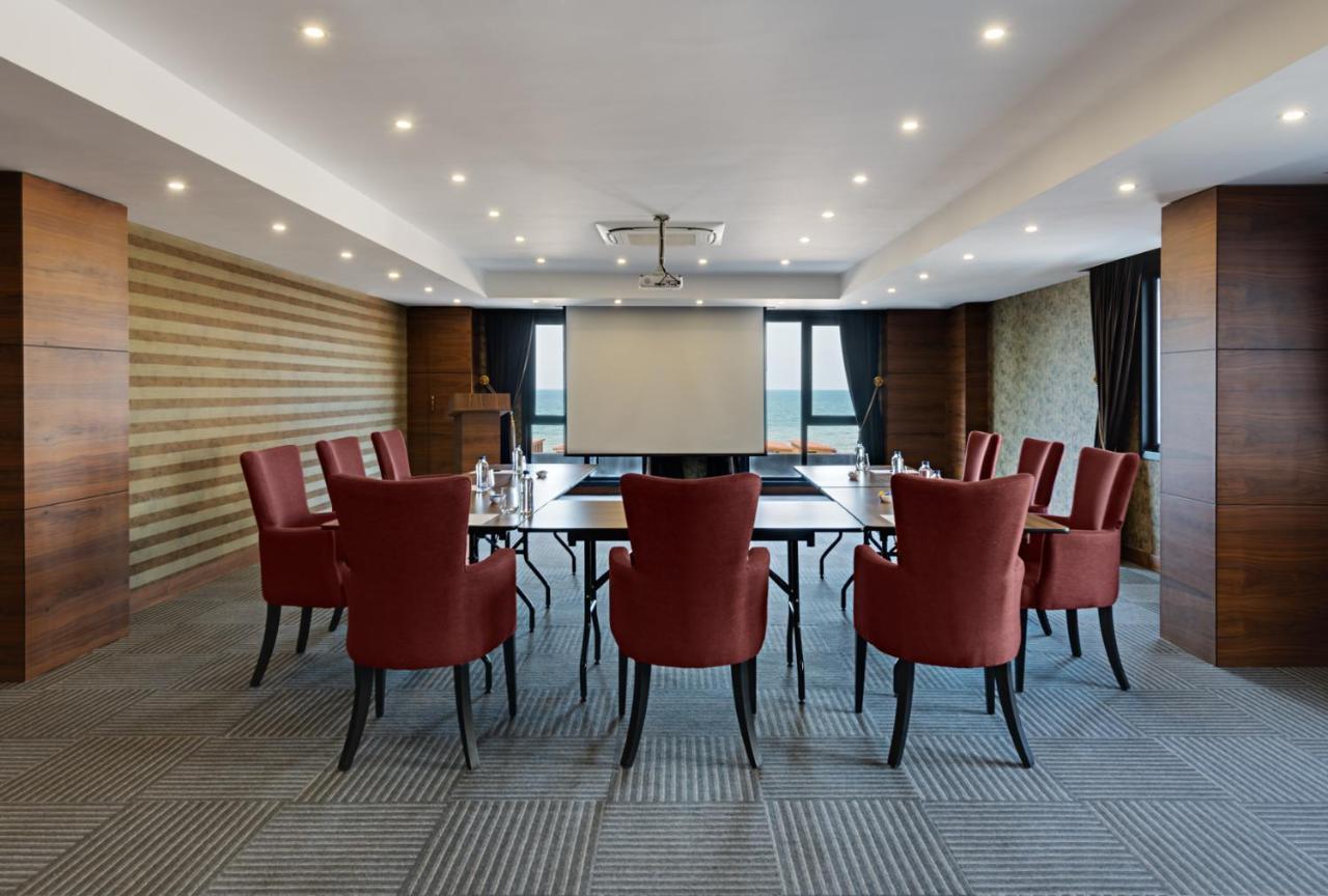 Moevenpick Hotel Trabzon Bagian luar foto